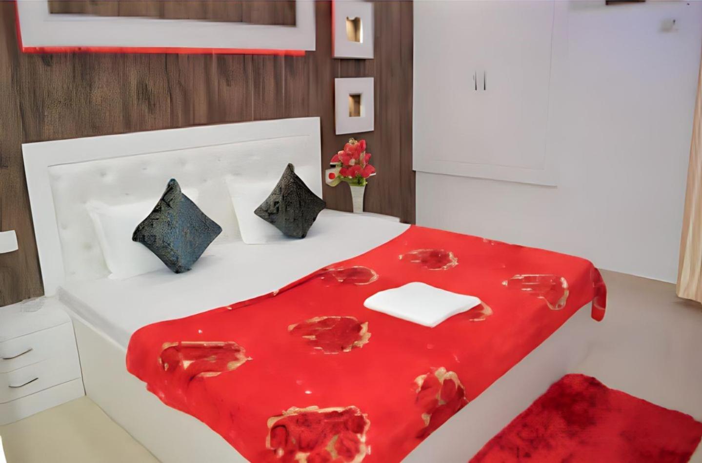 Taj Square A Luxurious Family Homestay Agra  Εξωτερικό φωτογραφία