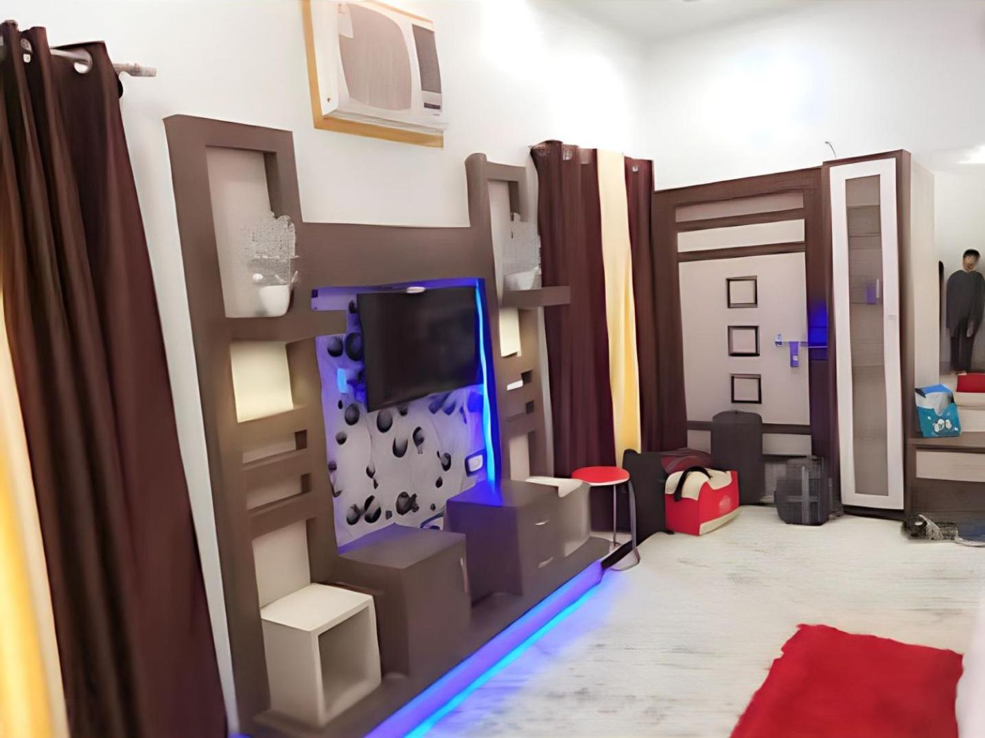 Taj Square A Luxurious Family Homestay Agra  Εξωτερικό φωτογραφία