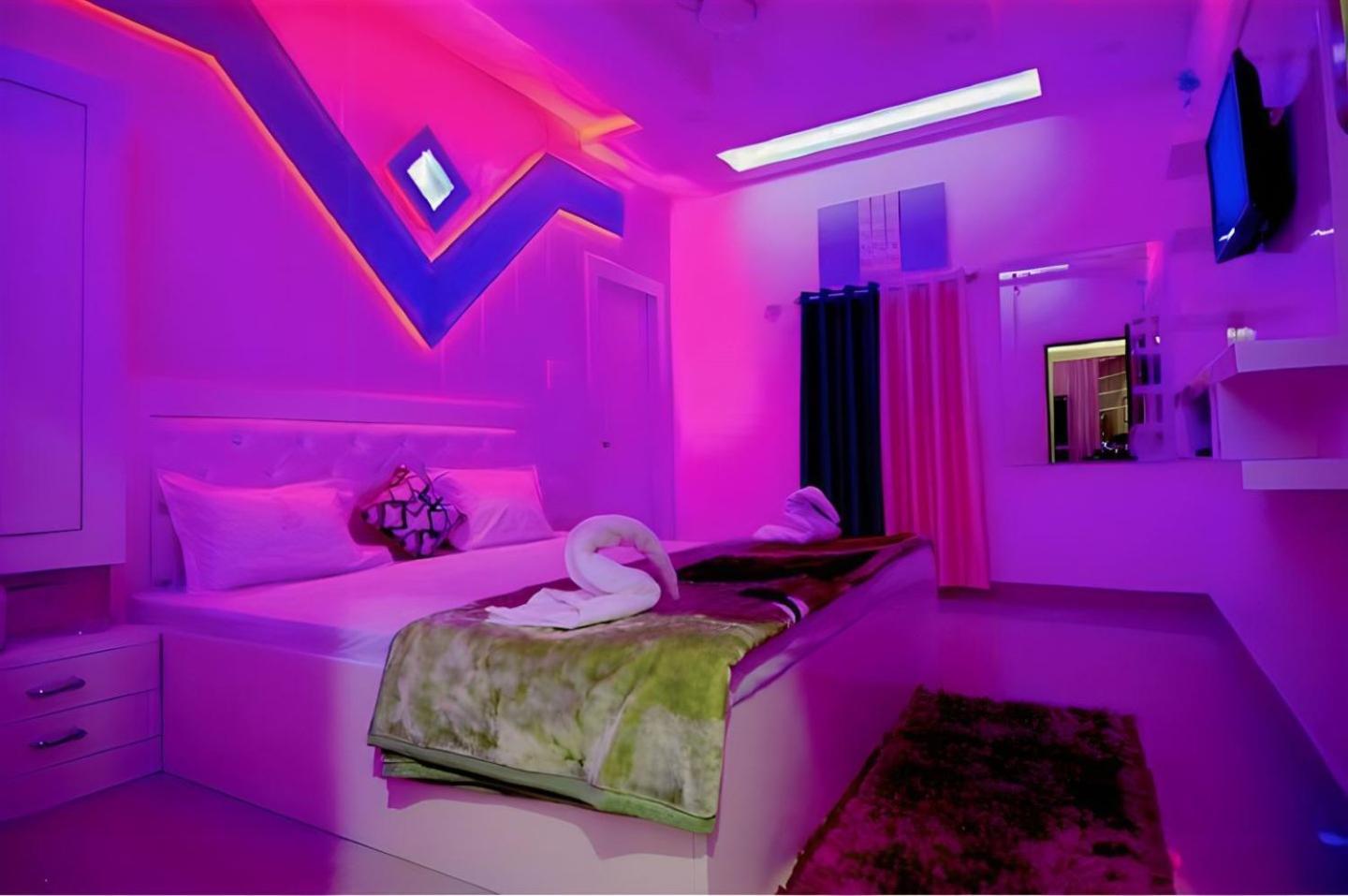 Taj Square A Luxurious Family Homestay Agra  Εξωτερικό φωτογραφία
