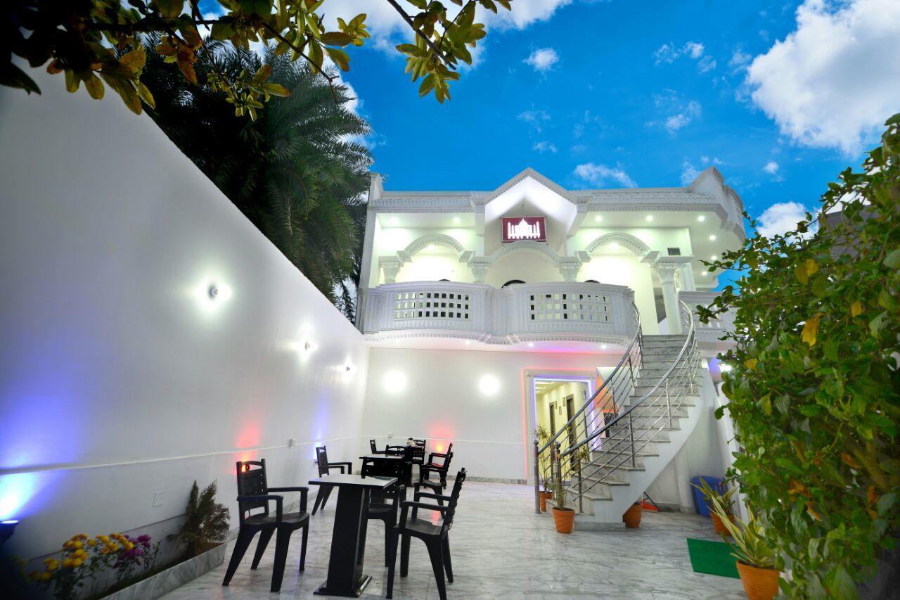 Taj Square A Luxurious Family Homestay Agra  Εξωτερικό φωτογραφία