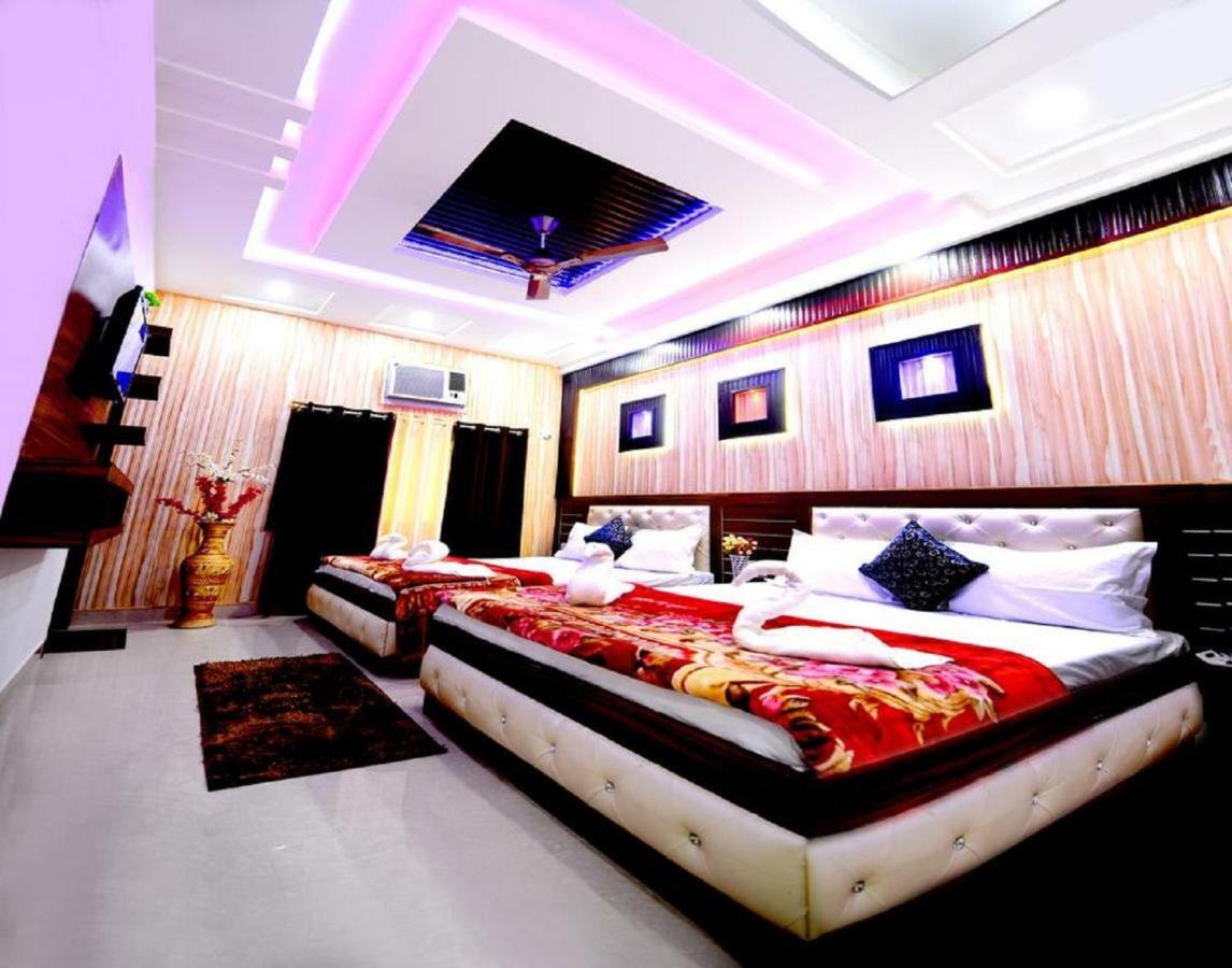 Taj Square A Luxurious Family Homestay Agra  Εξωτερικό φωτογραφία